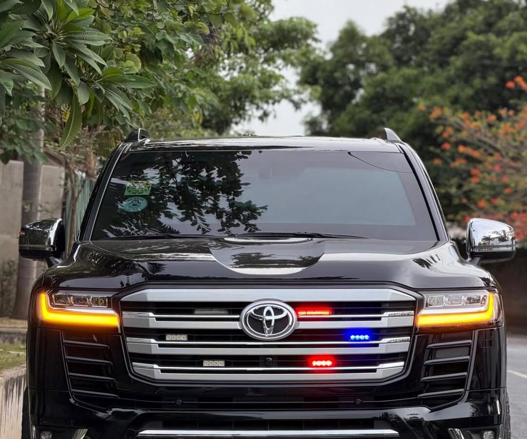 Toyota Land Cruiser J200 Diesel Rental Kenya | 4×4 Safari Vehicle Hire
