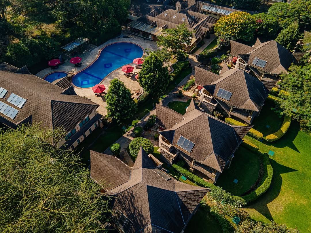 4-Day Kenya Luxury Safari: Lake Nakuru & Maasai Mara National Reserve
