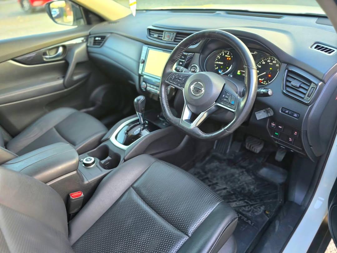 Rent a 4×4 Nissan X-Trail in Nairobi – Affordable SUV Hire for City & Safari Trips